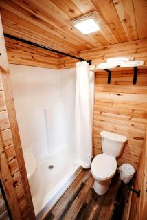Fabulous Cabin ADA Accessible in South Dakota - Rapid City - 3