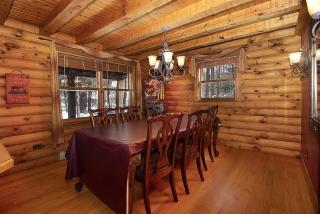 Log Cabin with a Hot Tub in Ellicottville, For Magical Glamping Escapes in New York - Ellicottville - 2