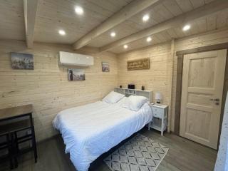 Chambre d'hôte le petit chalet - Sénas - 2