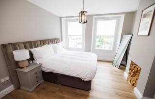 Stylish 3-Bed Apartment in the Heritage Quarter - Dunfermline - 2
