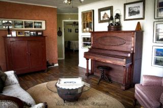 Cottage Rental with a Clawfoot Tub on a Working Farm in West Tennessee - Henderson - 9
