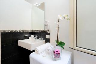 St. Peter Vatican House - Rome - 6