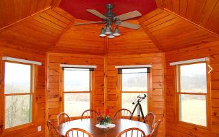 Stunning Log Cabin Rental with a Fireplace near the Volga River State Recreation Area, Iowa - Fayette - 8