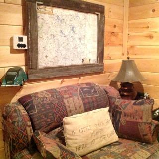 Spacious Camping Cabin Perfect for Families in the Blue Ridge Mountains of Georgia - Blairsville - 4