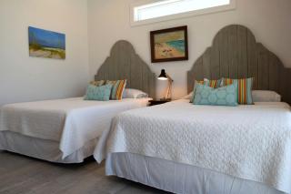 Luxury Vacation Rental with a Pool in Pensacola Beach, Florida - Pensacola - 1