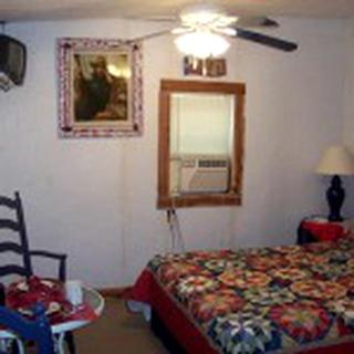 Cozy Vacation Rental for Two Close to Amazing Attractions near Van, Texas - Canton - 2