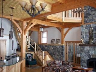 Stunning Waterfront Cabin with a Boathouse on Tupper Lake in New York - - 9