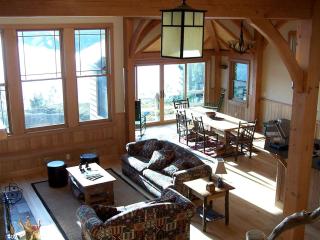 Stunning Waterfront Cabin with a Boathouse on Tupper Lake in New York - - 7