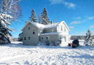 Spacious Cottage Rental with a Fire Pit and Fabulous Views in Summit Lake, Wisconsin - Summit Lake - 0