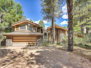 Quiet and Elegant Villa Rental for a Unique Getaway near Flagstaff, Arizona - Mountainaire - 1