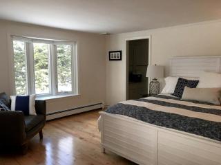 Fabulous Waterfront Cottage Rental with Fire Pit near Orleans, Massachusetts - Orleans - 0