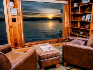 Gorgeous Cottage Rental on Banks of Rangeley Lake in Rangeley, Maine - Rangeley - 8