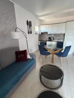 Apartments Perina Tisno - Tisno - 3