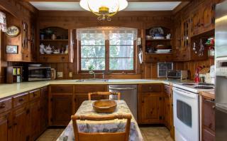 Impressive Cottage Rental with Private Waterfalls near Watkins Glen, New York - Rock Stream - 5