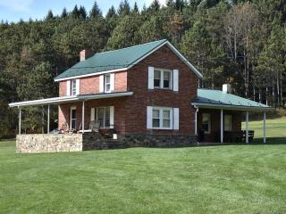 Charming Cabin on 1,000-Acre Farm in Westfield, Pennsylvania - Westfield - 9