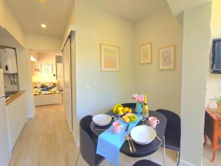 Begona White Pearl City Center Studio Nogalera by NAMASTE ELITE - Torremolinos - 8