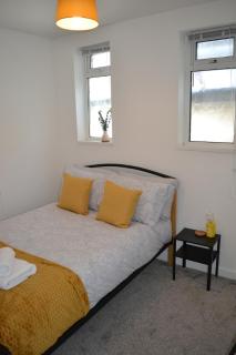 Spacious 2 Bed Flat in Easton - Bristol - 1