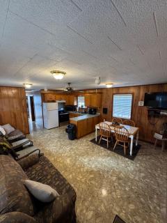 The Miss Ella Houseboat - - 1