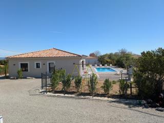 Villa Neuve avec Piscine Privée Chauffée et sa superbe terrasse - Joyeuse - 2