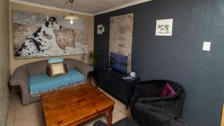 Roots Self Catering Unit 1 - Port Elizabeth - 0