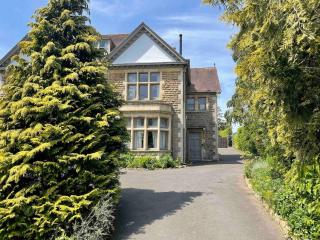 Edwardian Town House - Garden & Cinema - Frome - 0