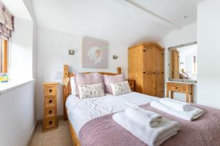 Garden Cottage - 2