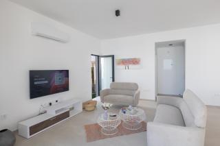 Aqua 4 Bedrooms - 7