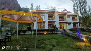 Ldumra Oasis - Hundar - 1