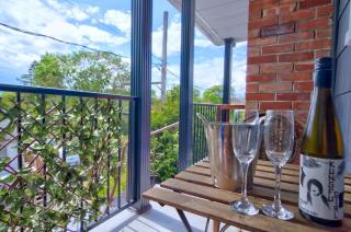 Quebec city Downtown River Sidewalk 2 Free Parking - 6