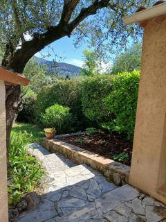 chambre indépendante avec salle de bains privative - Grasse - 7