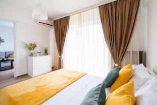 Stepup Apartment, Downtown Bucharest, City Center, Balcony View - Bucharest - 2