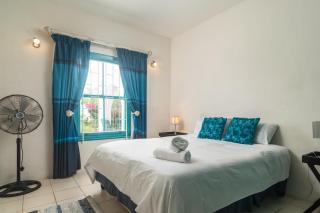 Santorini Pyrgos 17 Family Only - Ballito - 1