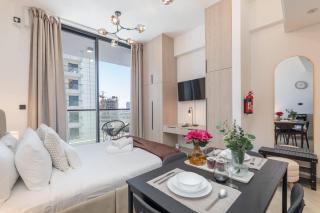 StayShort - Outstanding Studio in Empire Residence JVC - 4