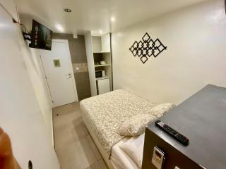 Suites nuevas con baño privado frente al metro st MWC Barcelona-FIRA - 0