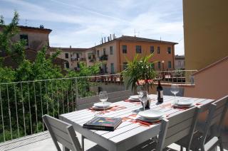 YOURHOMEINLUCCA La Terrazza - Lucca - 8