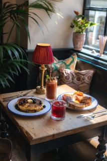 Star & Garter - Falmouth - 4