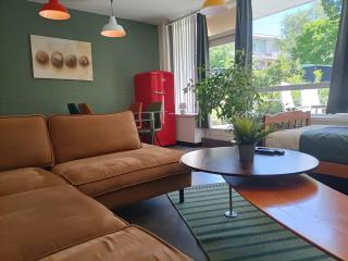 Stylish 3BR Villa - Rooftop Lounge - Big Kitchen - 0