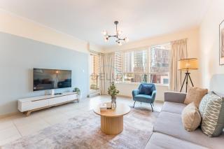 Modern 2BR - Walk to The Beach & Marina Mall, Marina Quay North, Dubai Marina by Deluxe Holiday Homes - 1