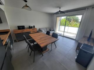 Appartement neuf et climatisé, 4 personnes, à 150m de la plage - 1