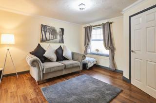 Home in Kettering - - 0