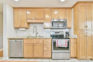 5 minutes to Downtown Athens! - 4 bedroom! - Athens - 2