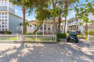Destin Beach House - Gulf Moon by Panhandle Getaways - Destin - 0