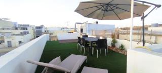 Charming Townhouse - Steps from Waterfront - Marsaxlokk - 0