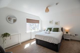 Winston Bungalow By Horizon Stays - 6