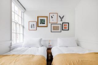 Central Georgian Townhouse with Free Parking - Bath - 8