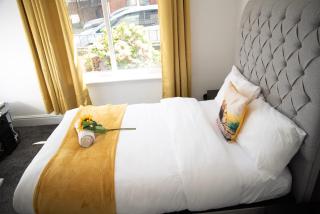 Kyoto Central I 4 BDR House I 50 inch Smart TVs in Rooms I Large Spacious Rooms I Refurbished I Derby City Centre - Derby - 5