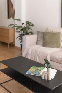 Chic & Spacious 3BR Apartment at National Museum by UPSTREET - 1