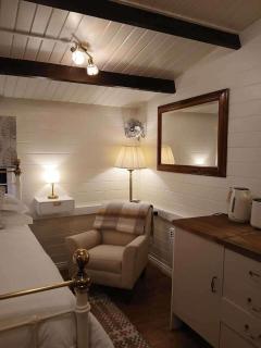 Tranquil Lodge Retreat in Southampton - Southampton - 1