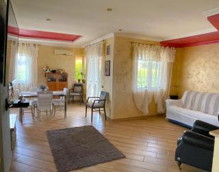 VILLA DAL PESCATORE Apartment - Elegant Retreat between Anzio & Nettuno with Garden and refined Patio - Train Station 500mt - Nettuno - 3