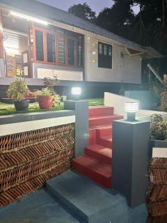 Lotus Castle - Entire House - Peaceful Retreat Amidst Cardamom Hills - Anachal - 2